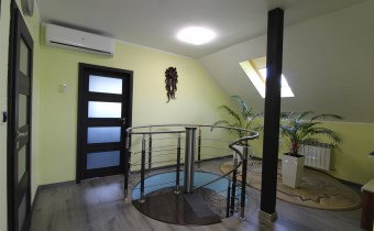 Hall  - piętro