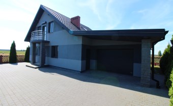 Bryła domu wraz z garażem